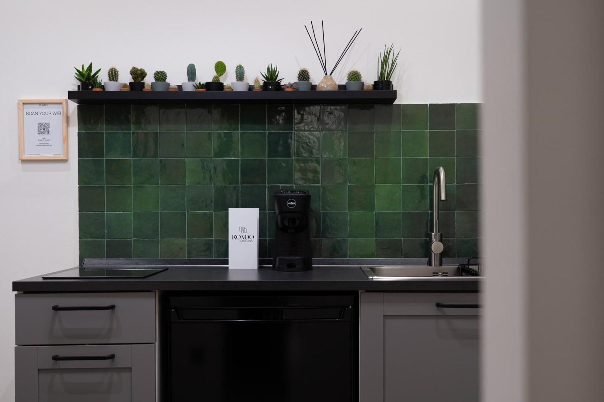 Kondo Maisons Catánia Buitenkant foto